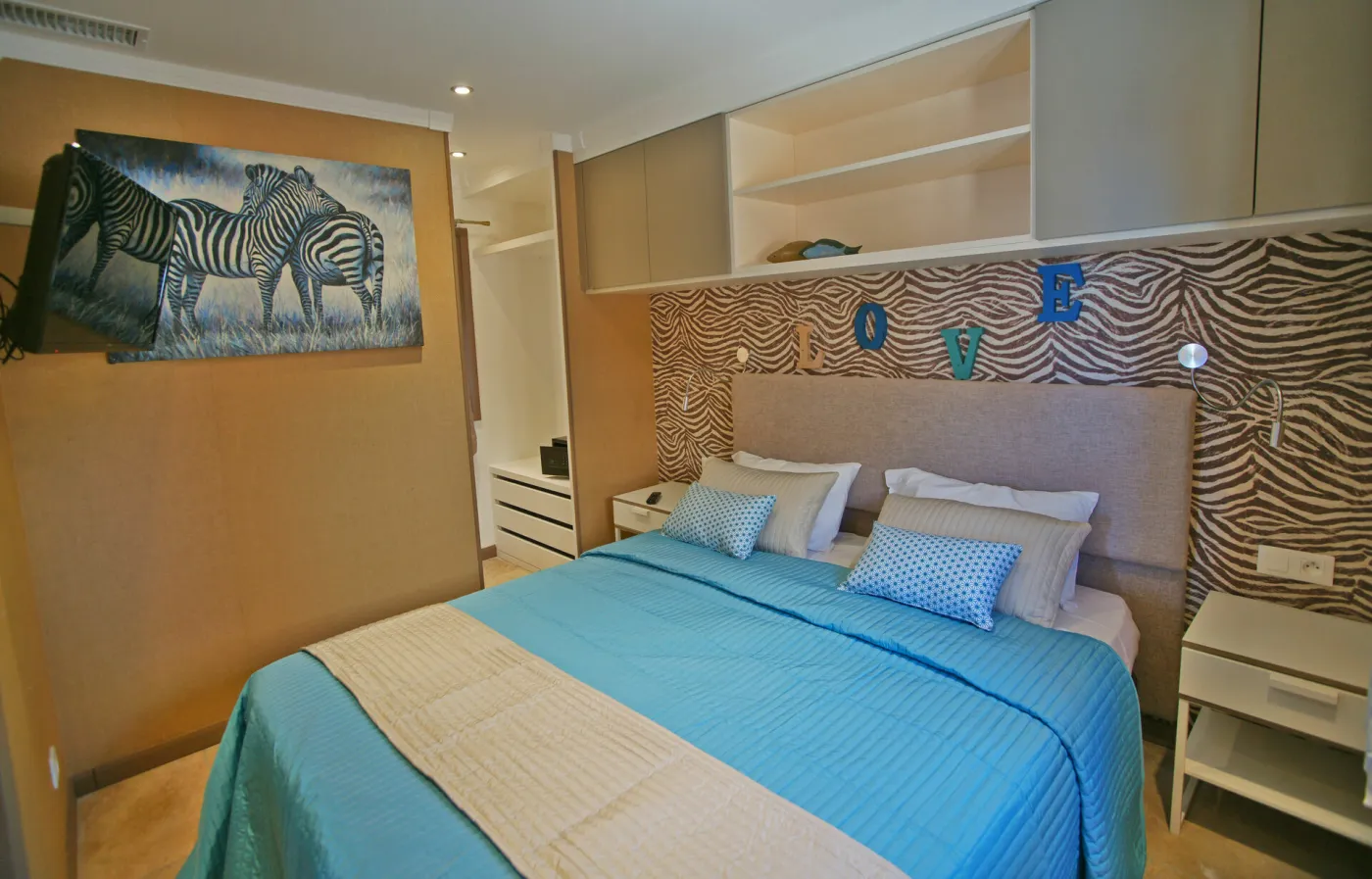 Master bedroom -Tiki Hutte - Seaview - Premium 2 bedrooms